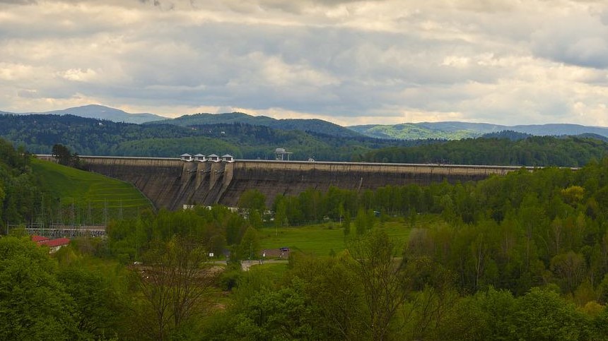 Zapora w Solinie, elektrownia wodna i Jezioro Solińskie