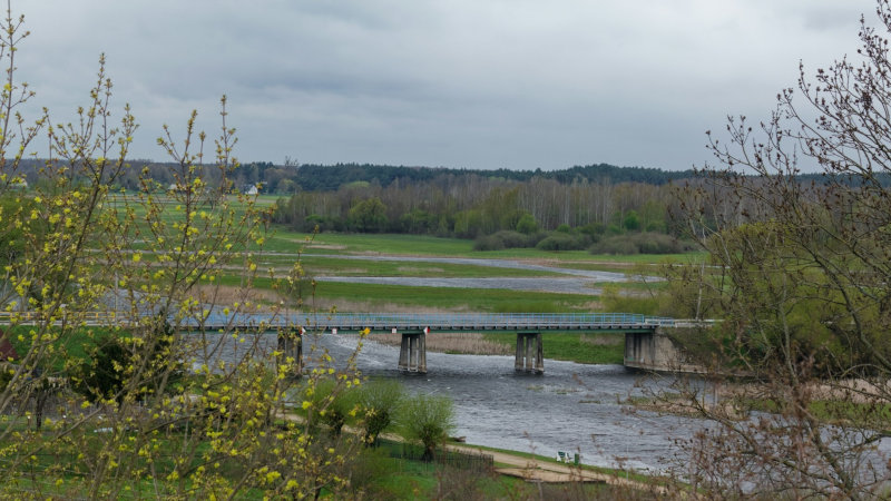 Umowa z EBI uruchamia inwestycje w programie FEnIKS